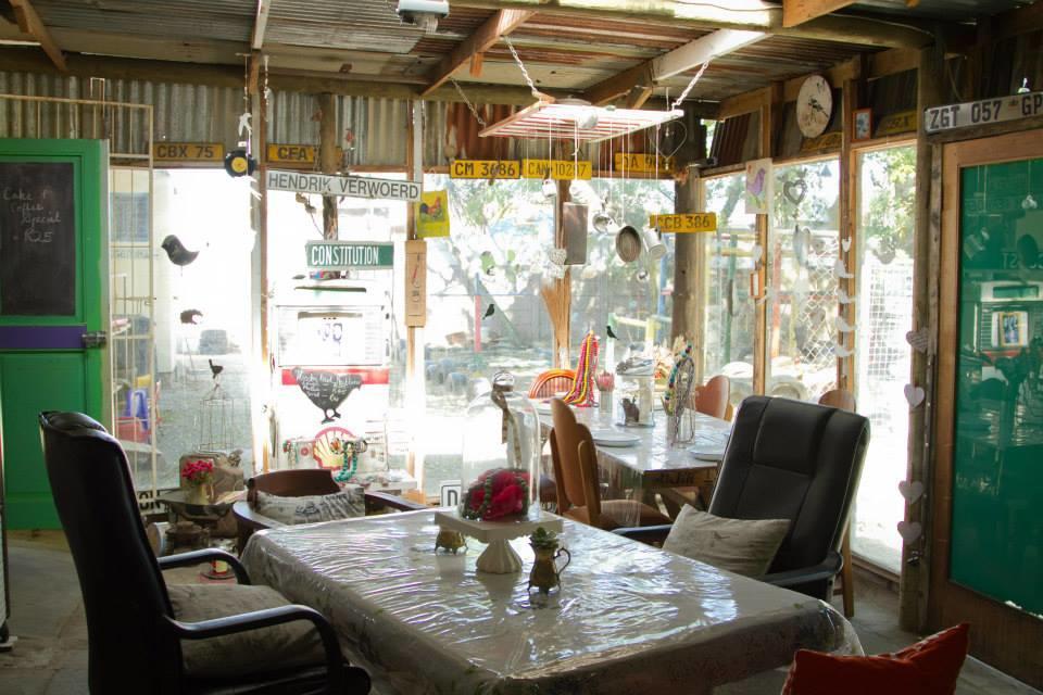 Suzie'S Coffee Shop Accommodation Bellville Exteriör bild
